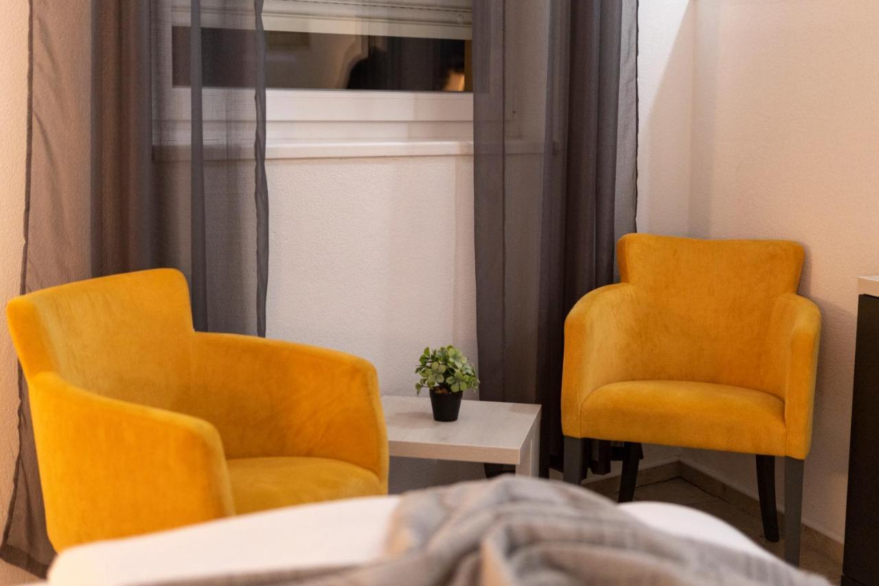 Garni Hotel 11Tica Dm Novi Sad Luaran gambar