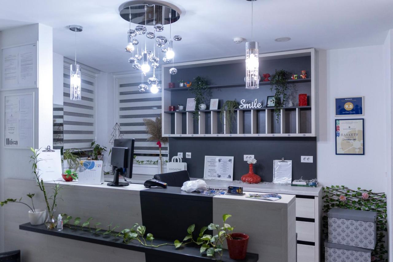 Garni Hotel 11Tica Dm Novi Sad Luaran gambar
