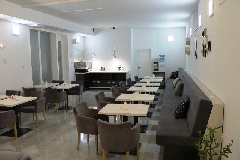 Garni Hotel 11Tica Dm Novi Sad Luaran gambar
